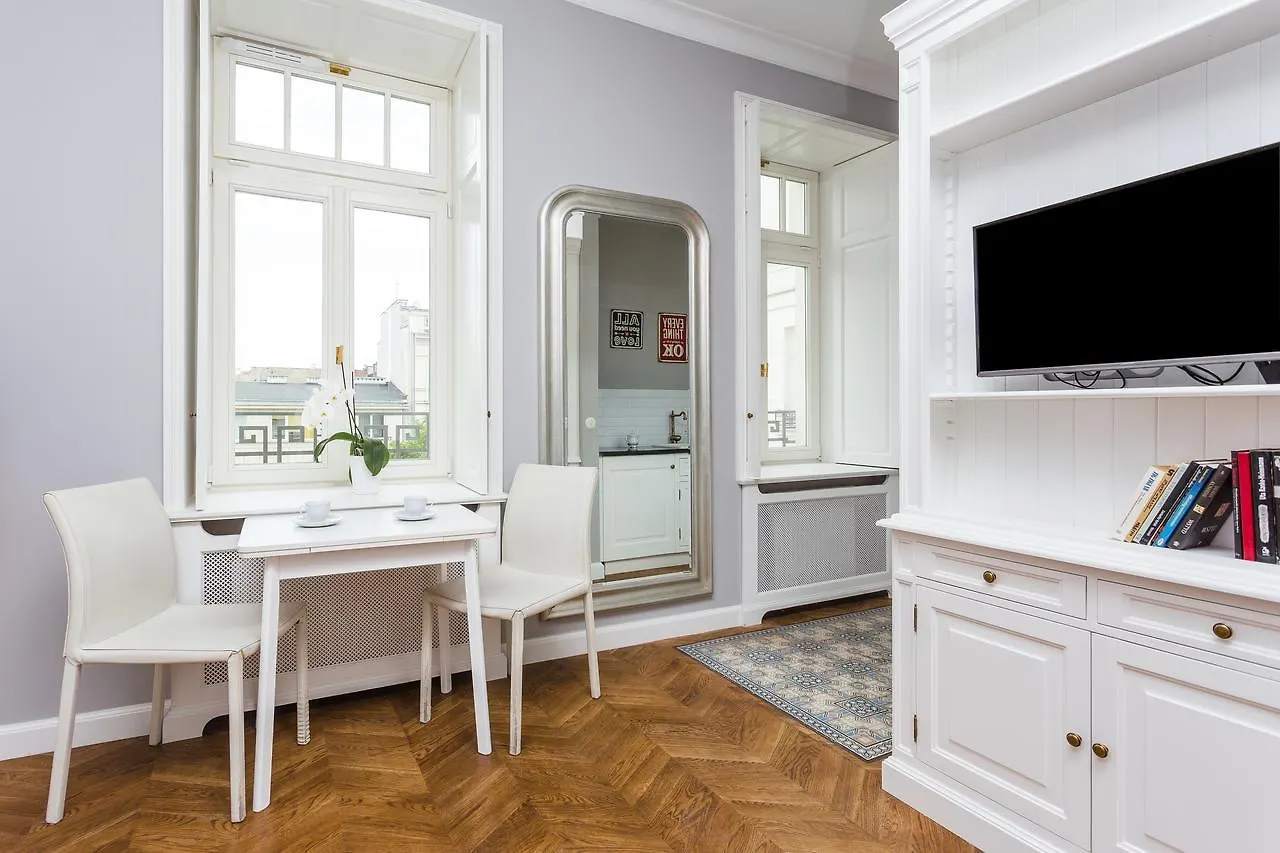 Warsaw Concept Aparthotel 2*,