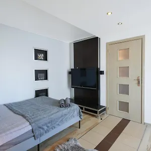 Clicktheflat Chlodna Center Хостел